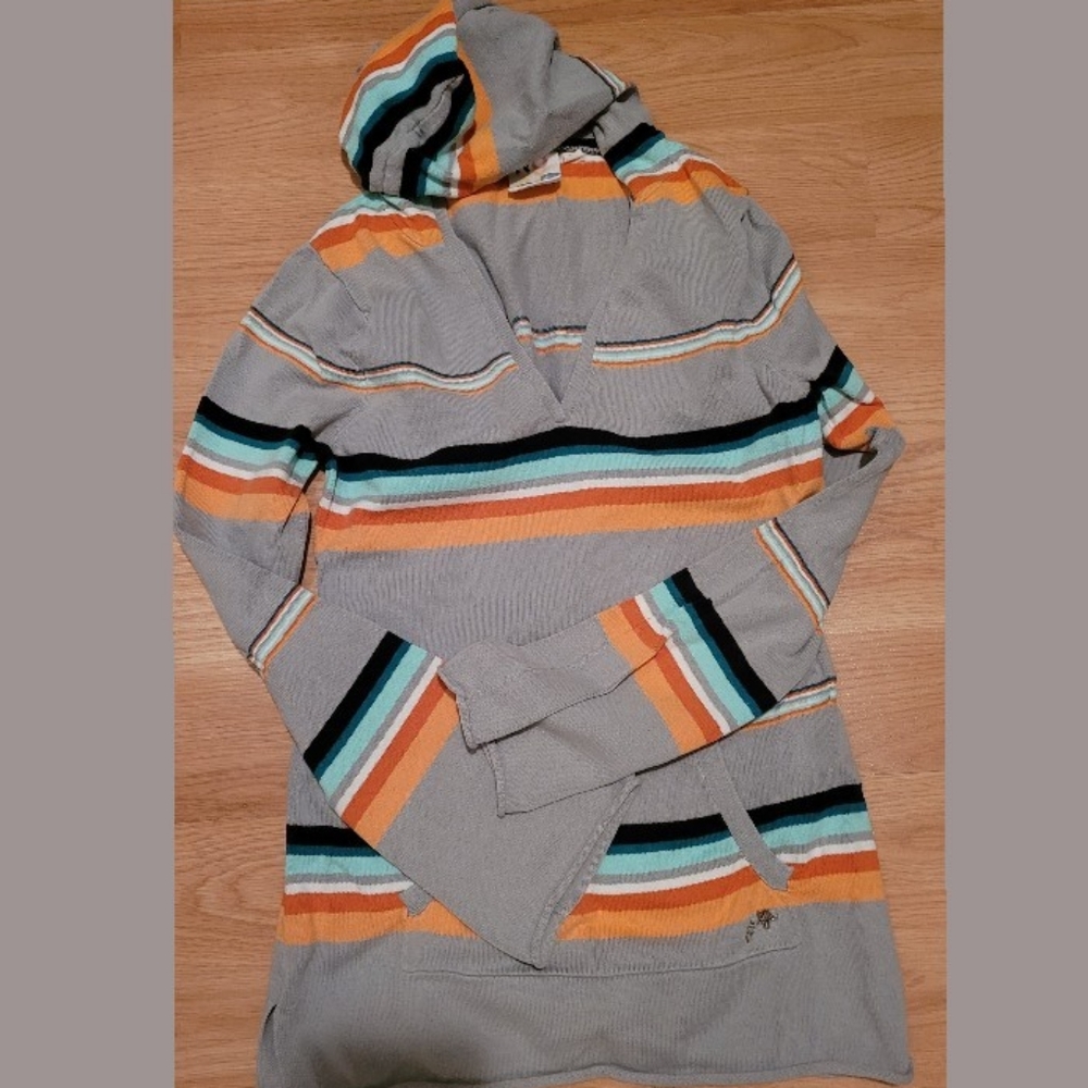 ROXY SWEATER ON HOOD